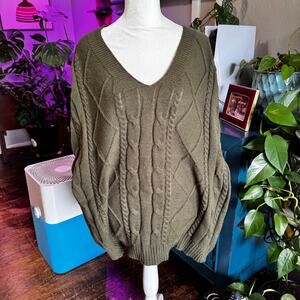 Plus Size Green‎ V-Neck Batwing Sleeve Sweater 2XL